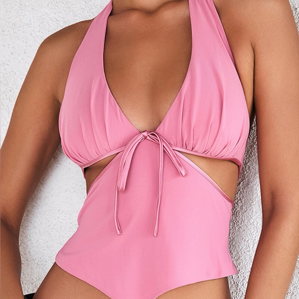 NWT Mistress Rocks Light Pink Cut Out Halter Crop Top Going Out